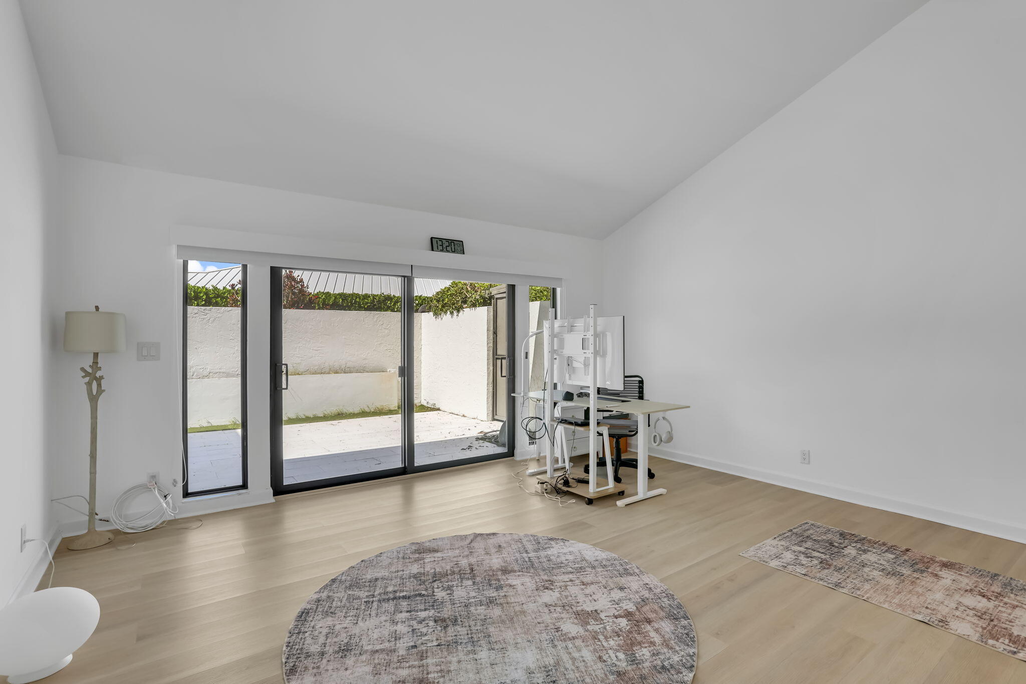 2903 Banyan Boulevard Circle NW