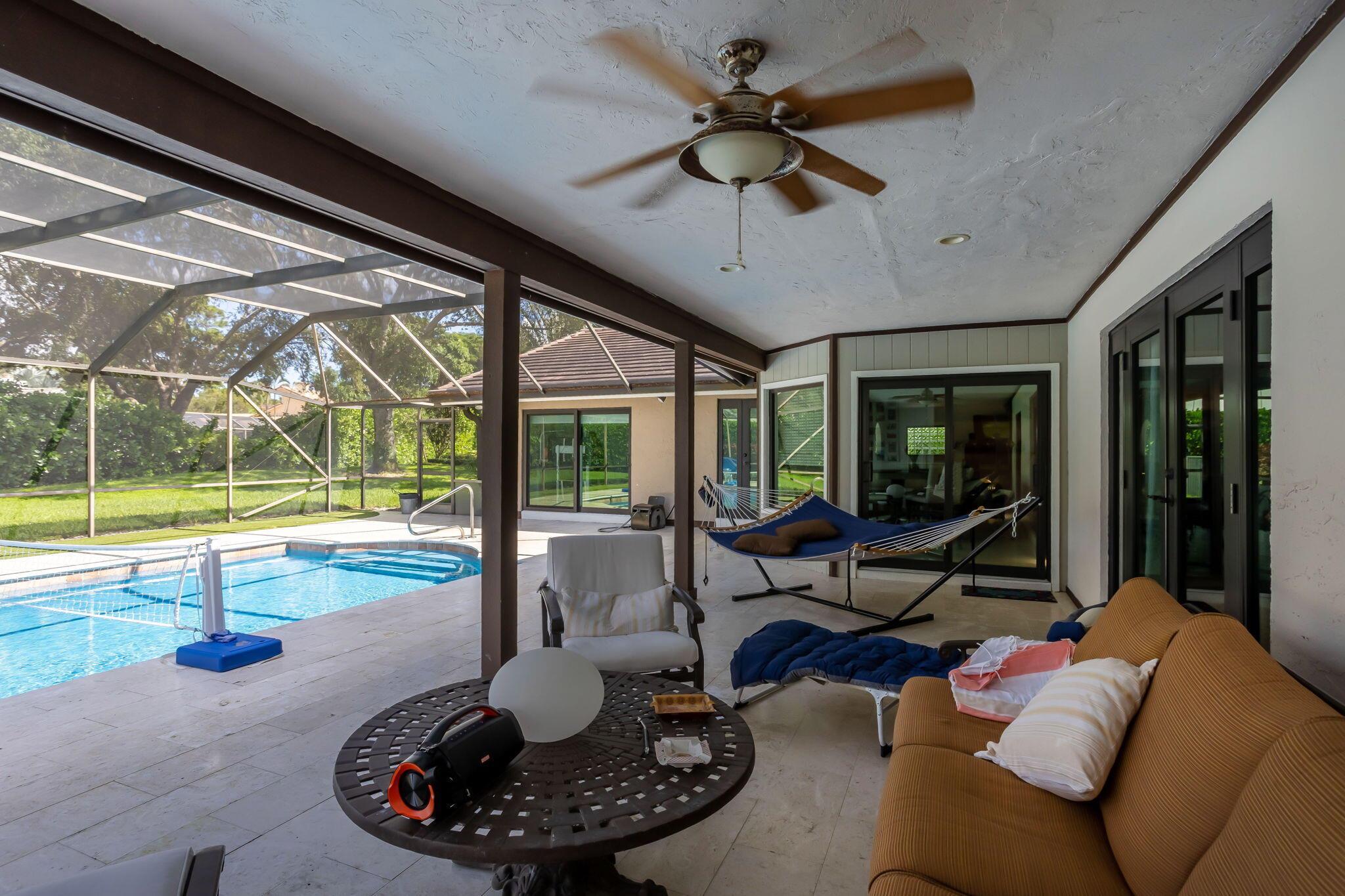 2903 Banyan Boulevard Circle NW