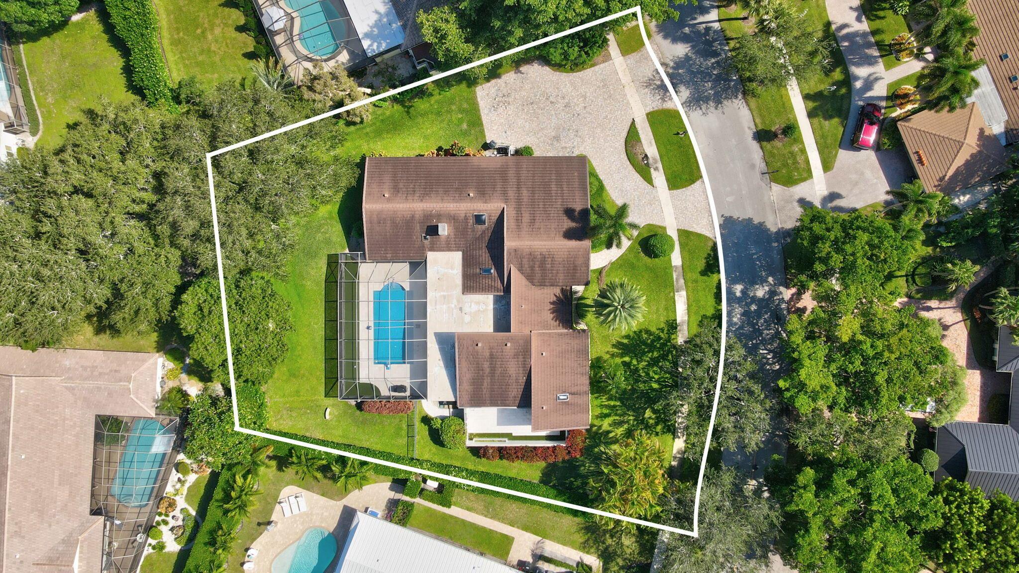 2903 Banyan Boulevard Circle NW