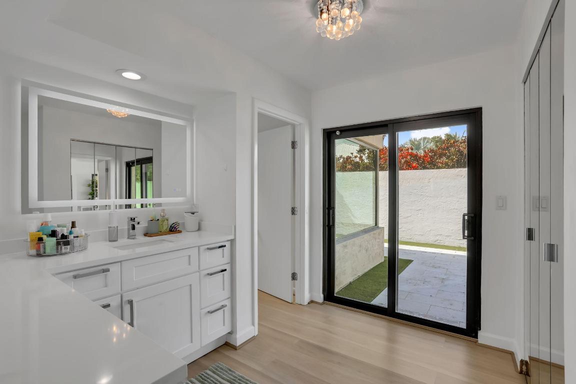 2903 Banyan Boulevard Circle NW