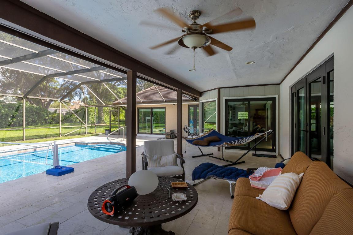 2903 Banyan Boulevard Circle NW