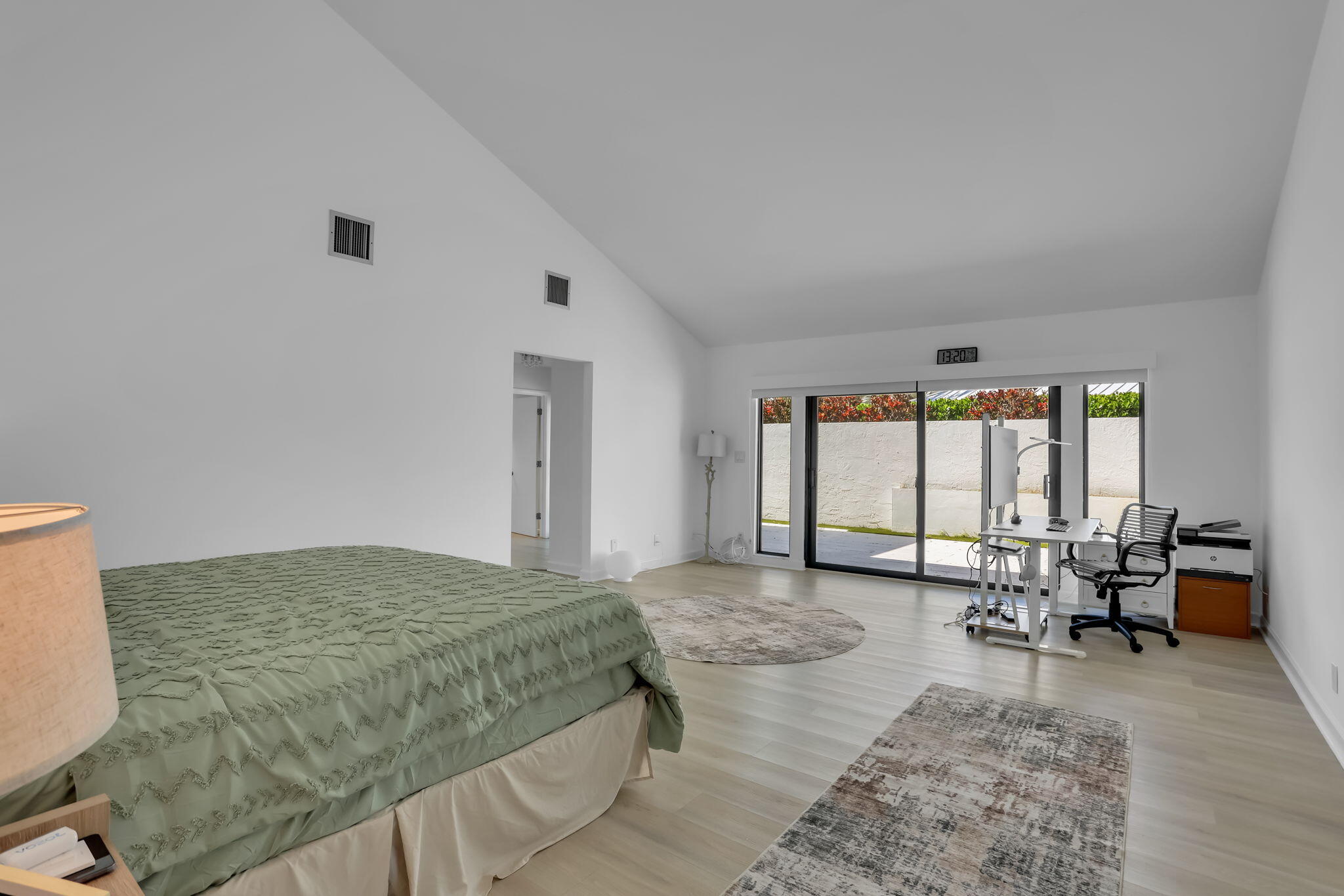 2903 Banyan Boulevard Circle NW