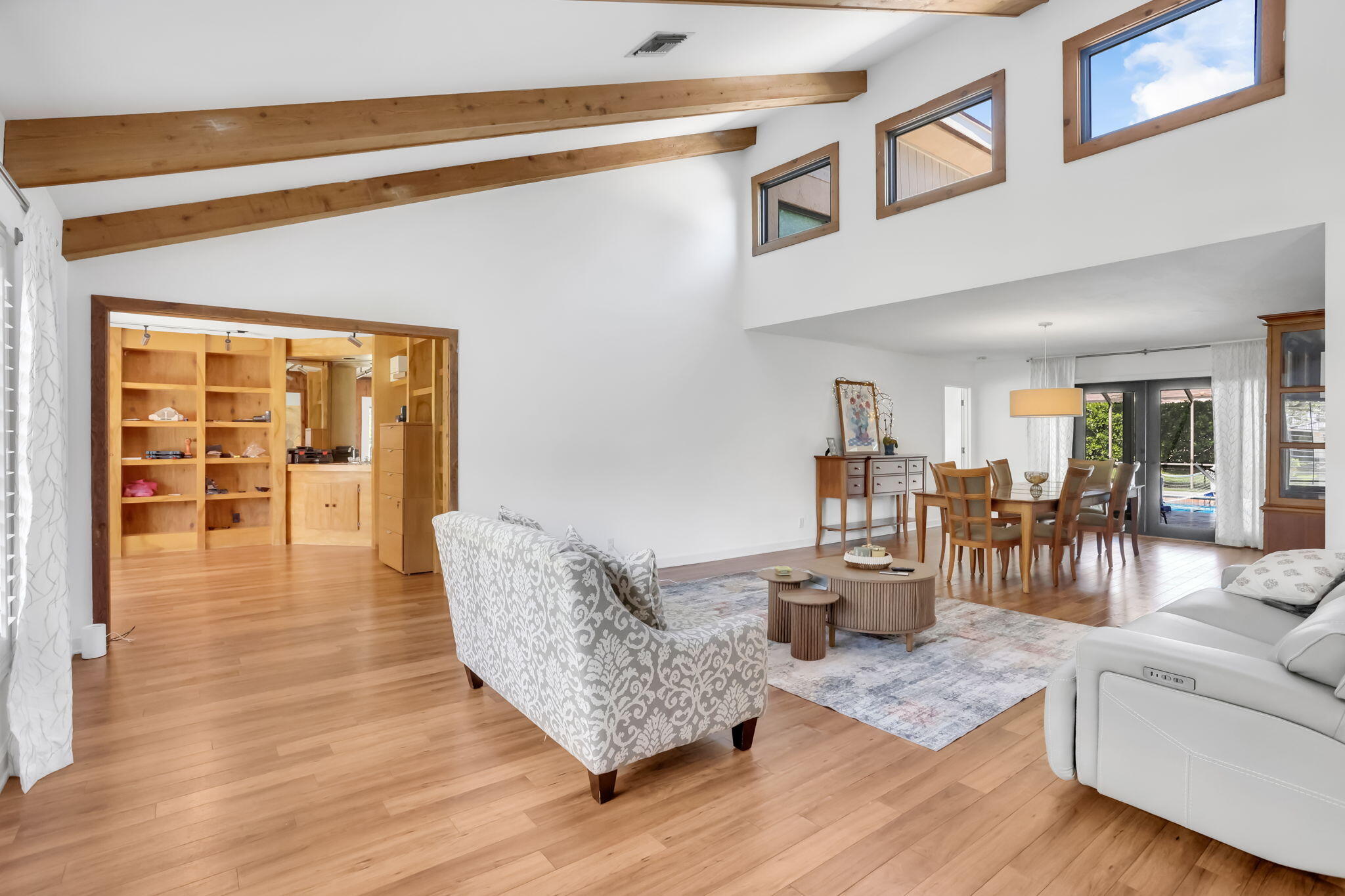 2903 Banyan Boulevard Circle NW