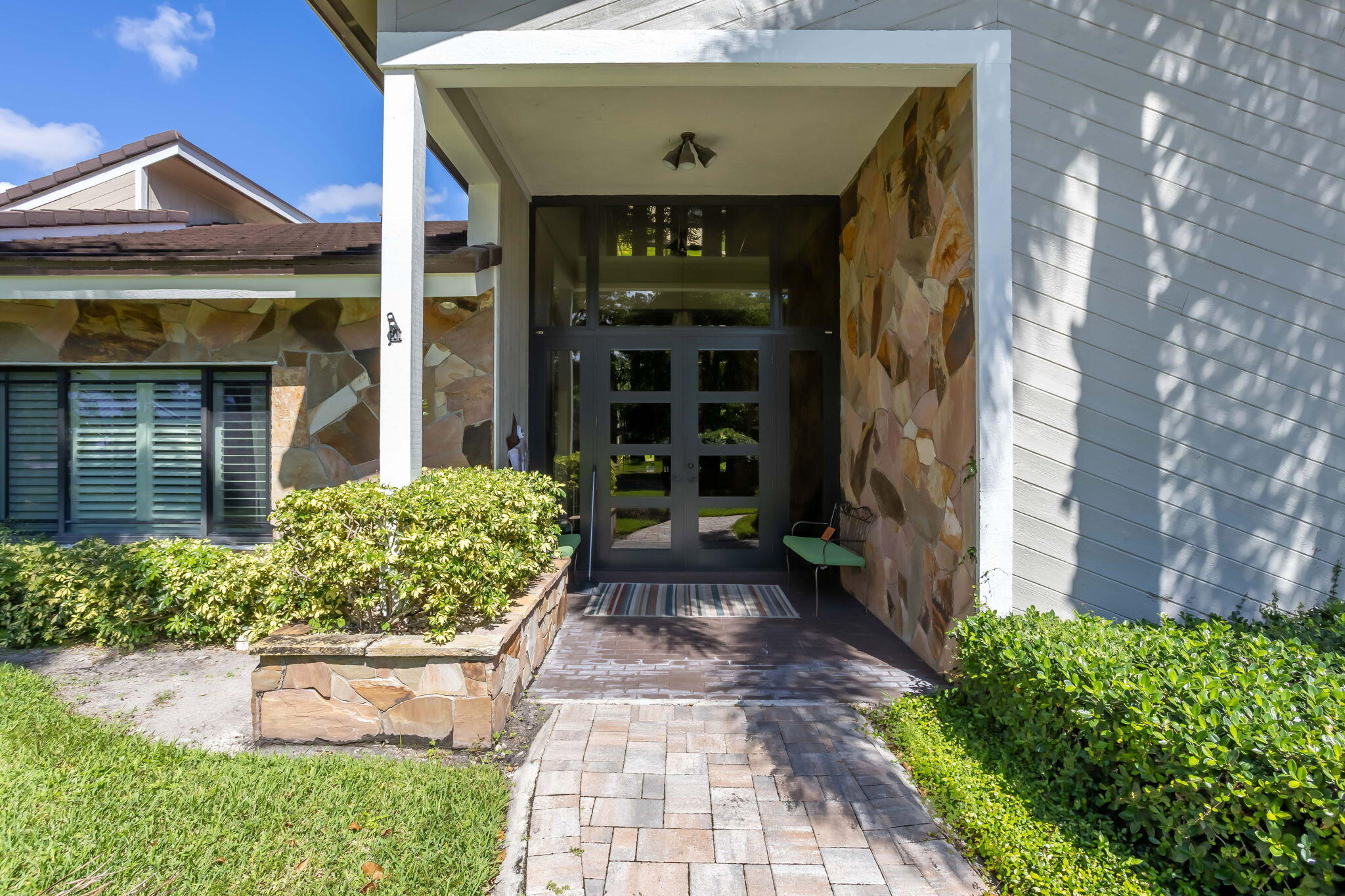 2903 Banyan Boulevard Circle NW