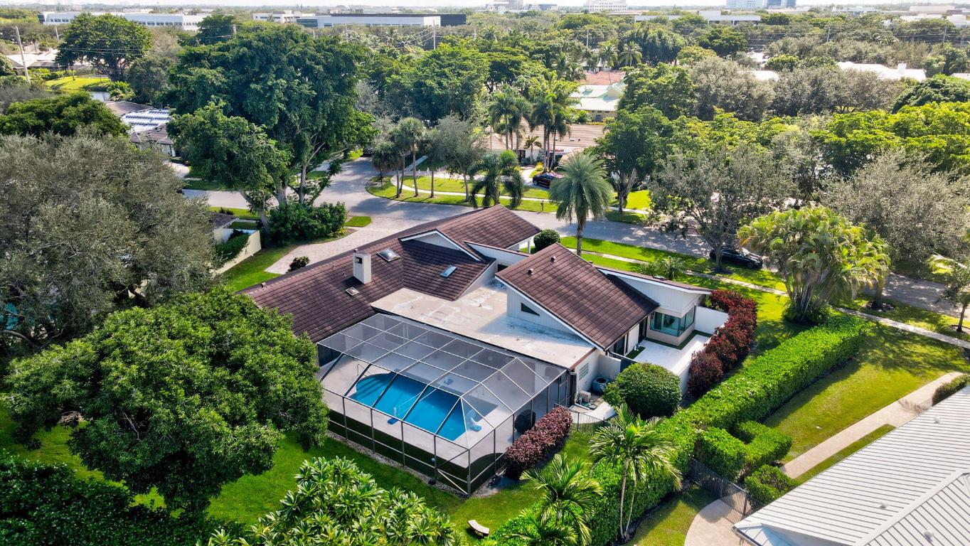 2903 Banyan Boulevard Circle NW