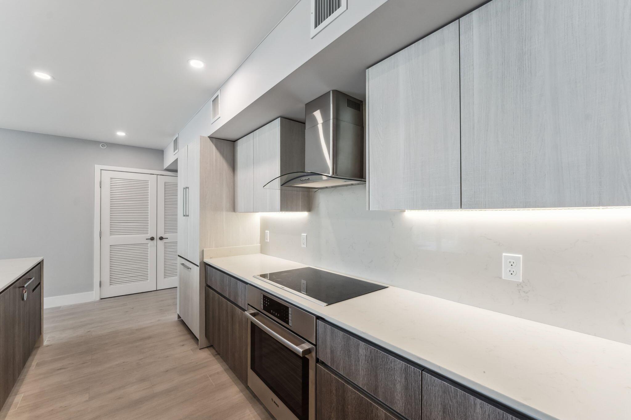 111 SE 1st Avenue 415