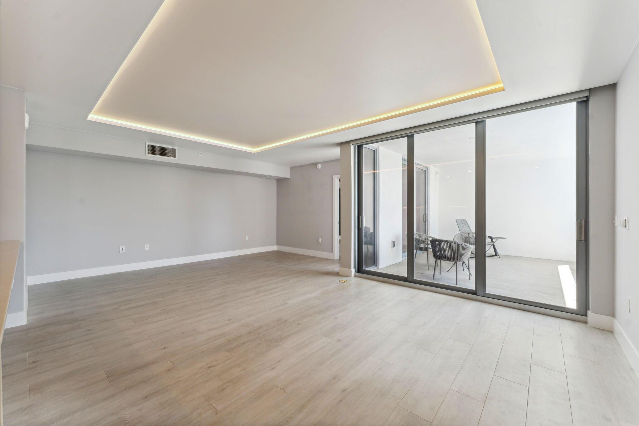 111 SE 1st Avenue 415