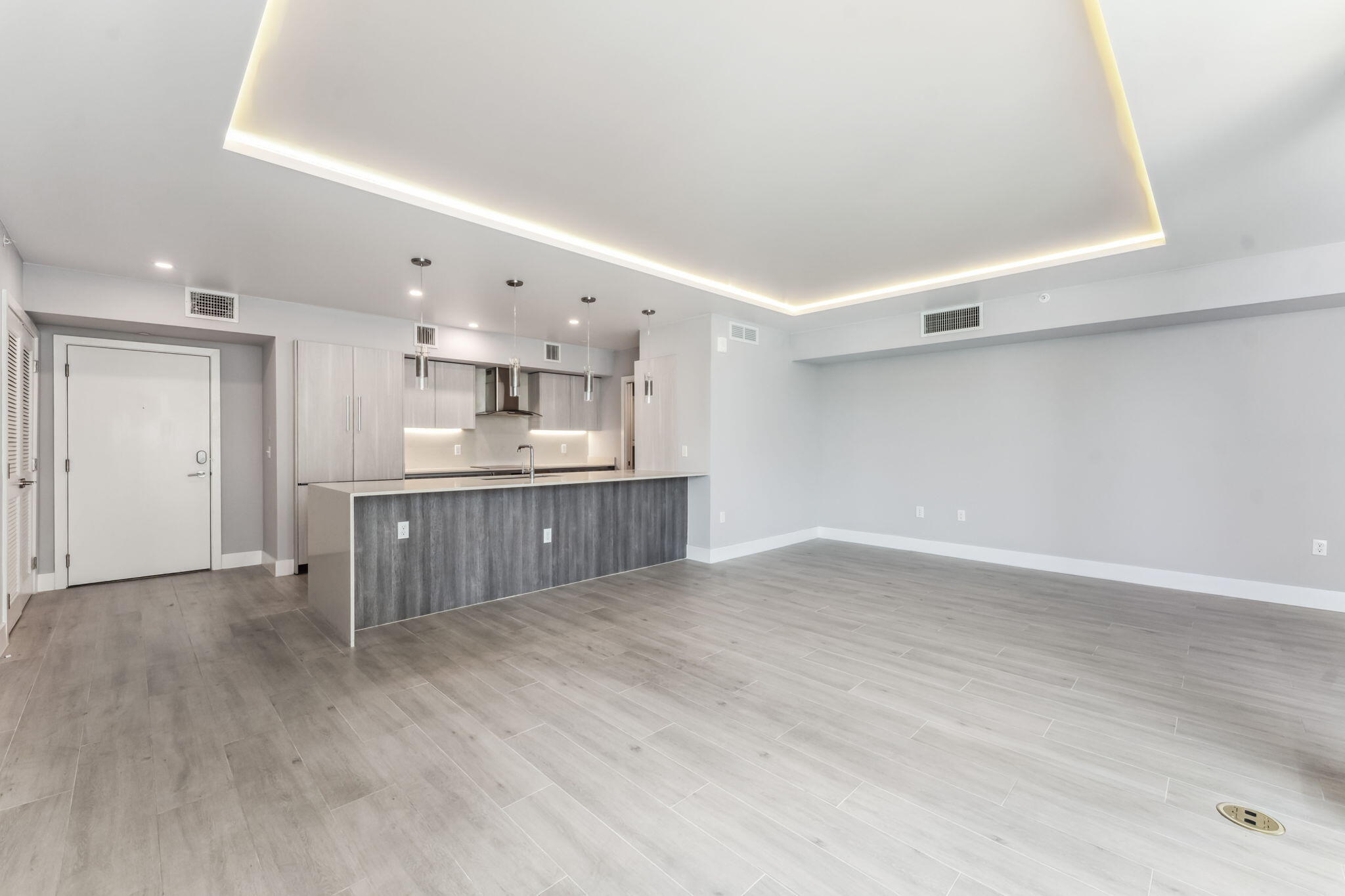 111 SE 1st Avenue 415