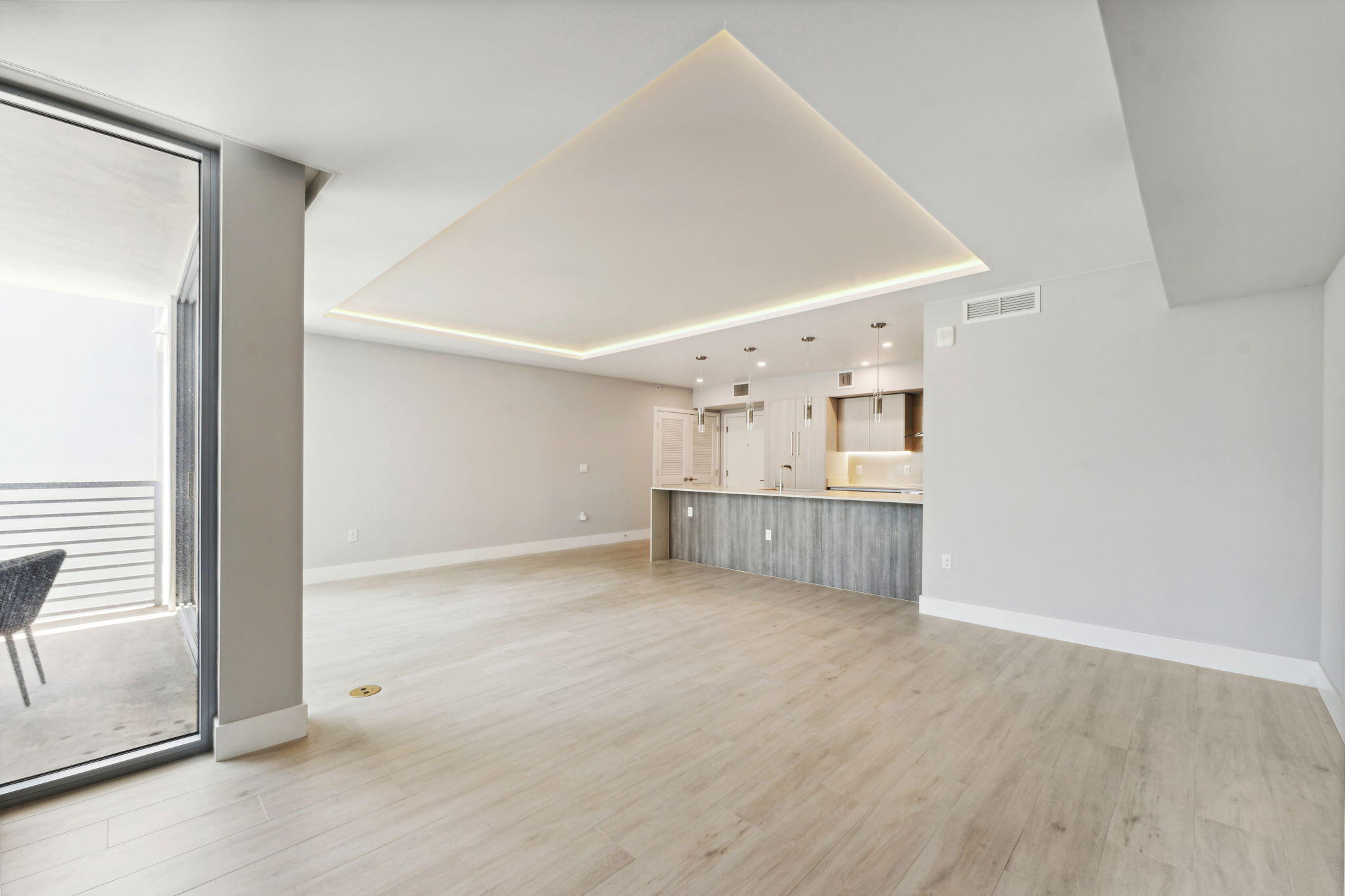 111 SE 1st Avenue 415