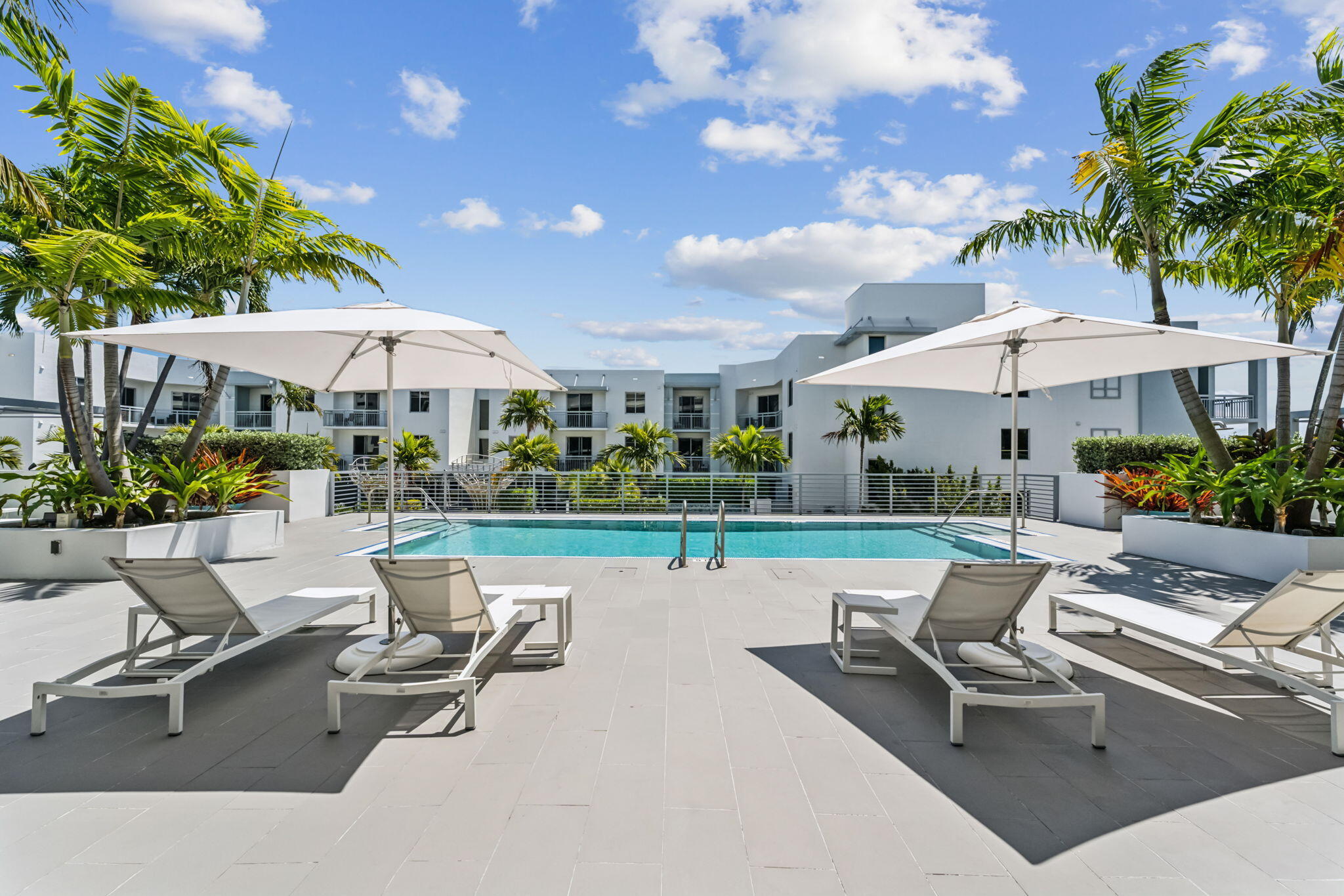 111 SE 1st Avenue 415