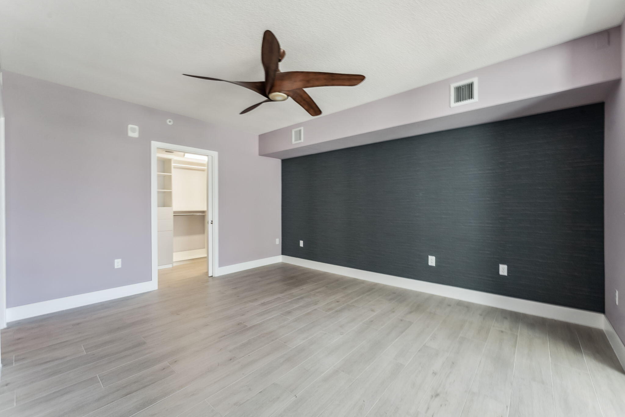 111 SE 1st Avenue 415