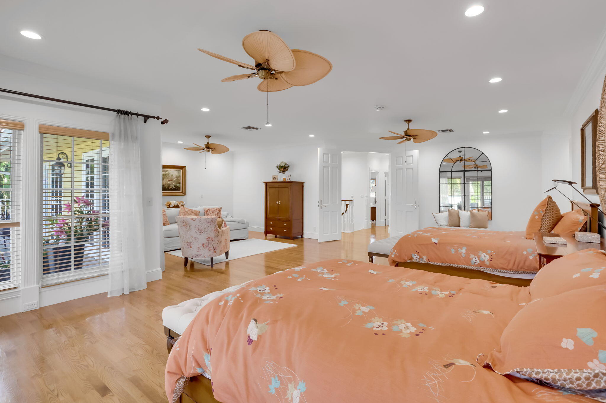 2883 Banyan Boulevard Circle NW