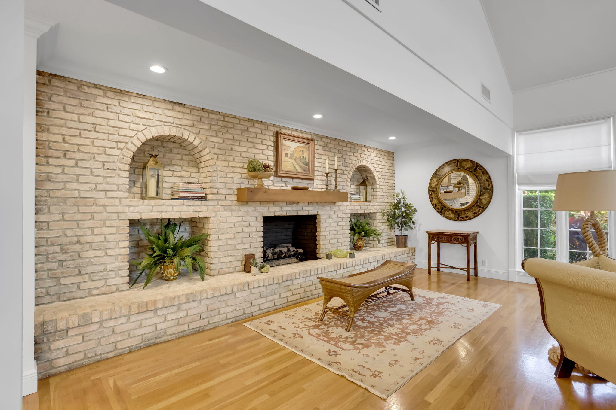 2883 Banyan Boulevard Circle NW