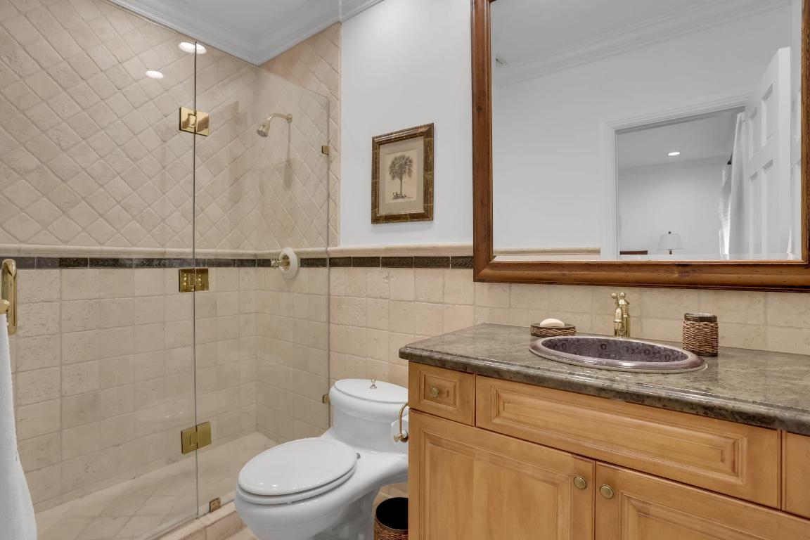 2883 Banyan Boulevard Circle NW