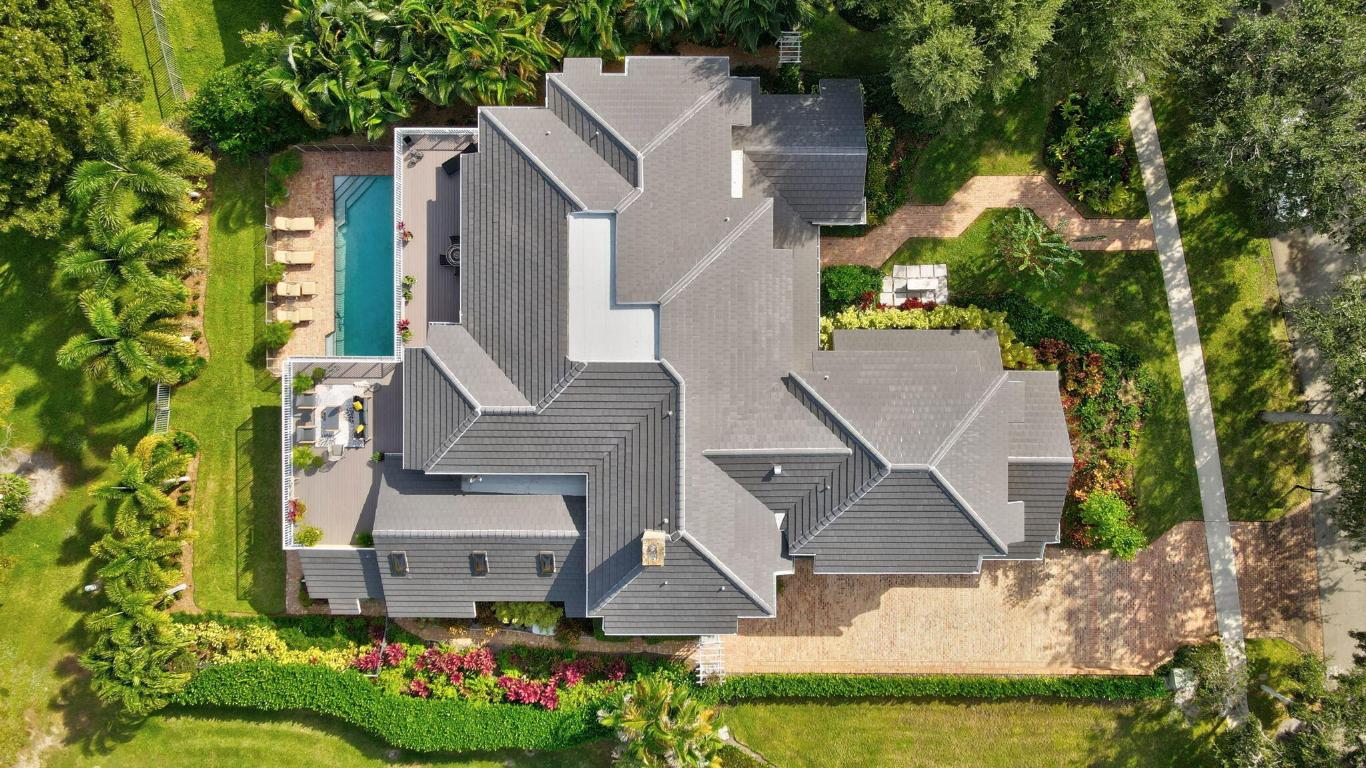 2883 Banyan Boulevard Circle NW