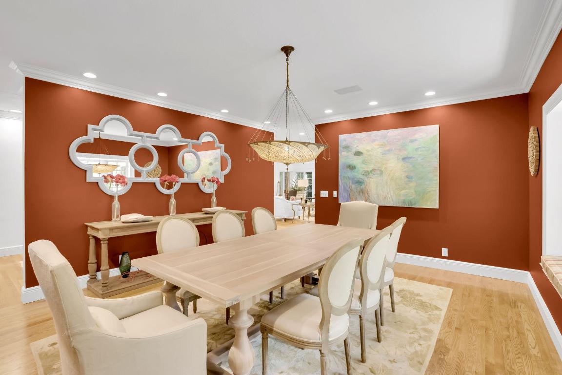 2883 Banyan Boulevard Circle NW