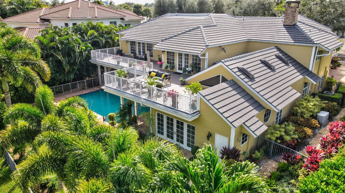 2883 Banyan Boulevard Circle NW