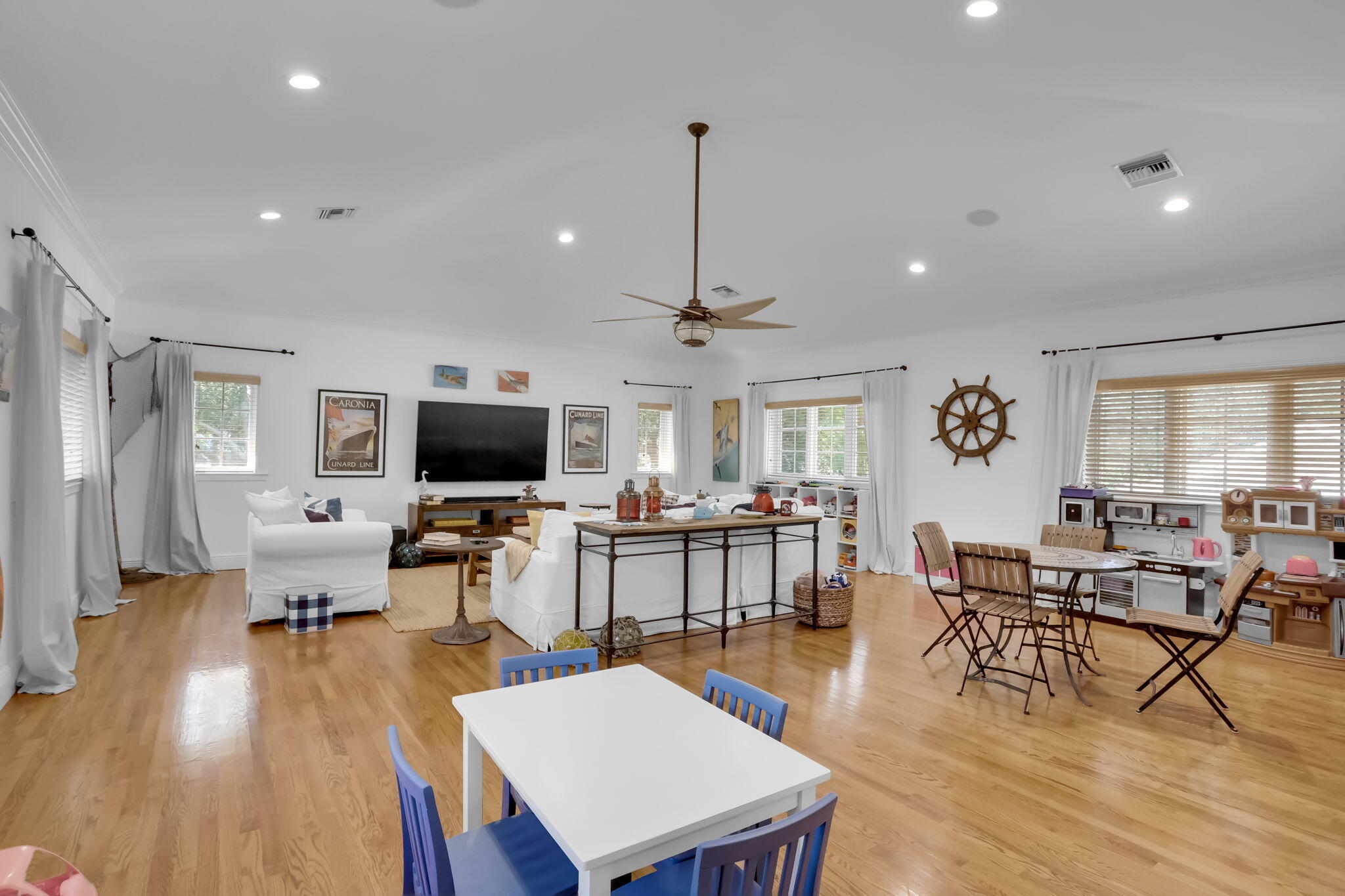 2883 Banyan Boulevard Circle NW