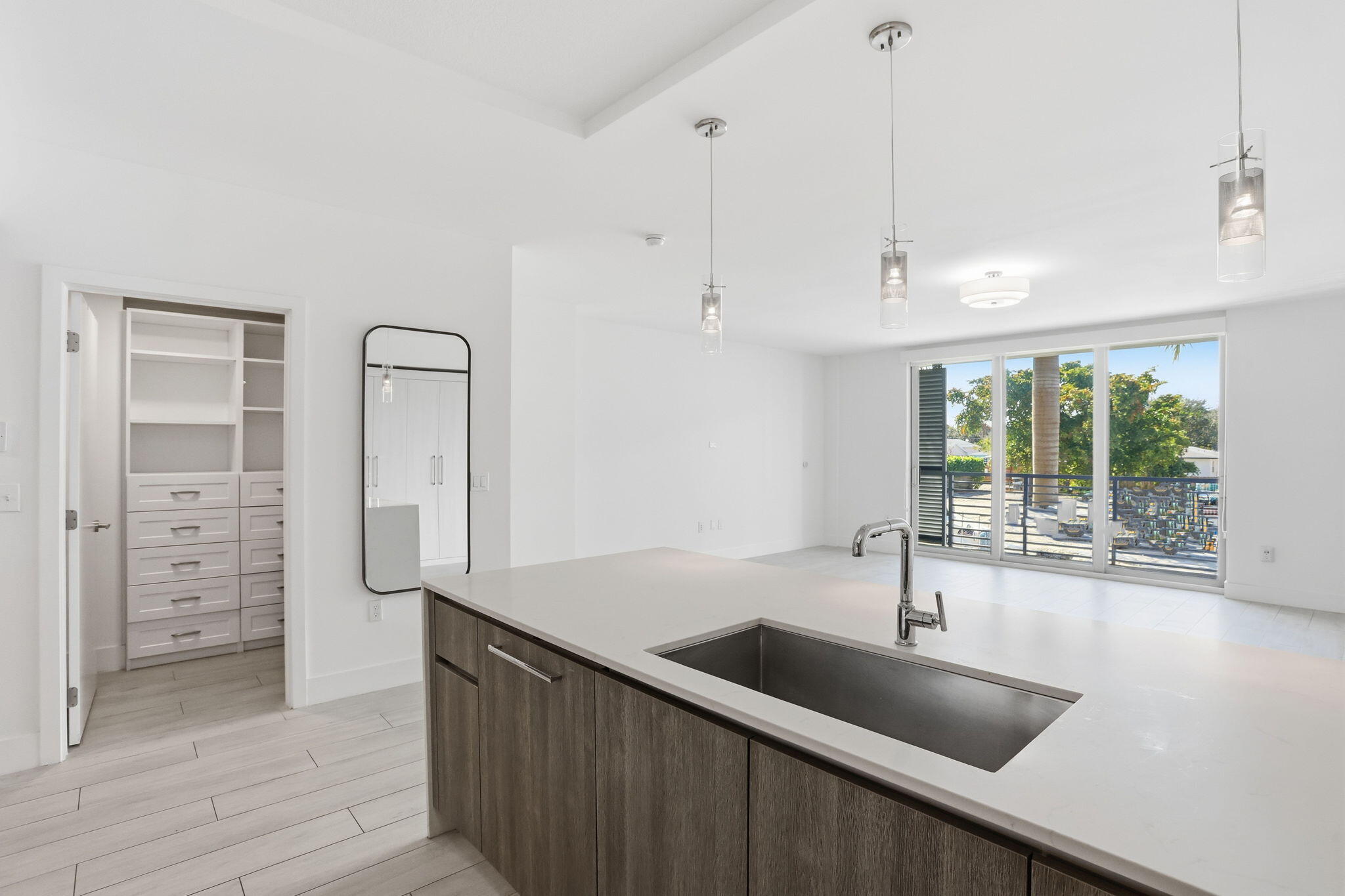 111 SE 1st Avenue 218