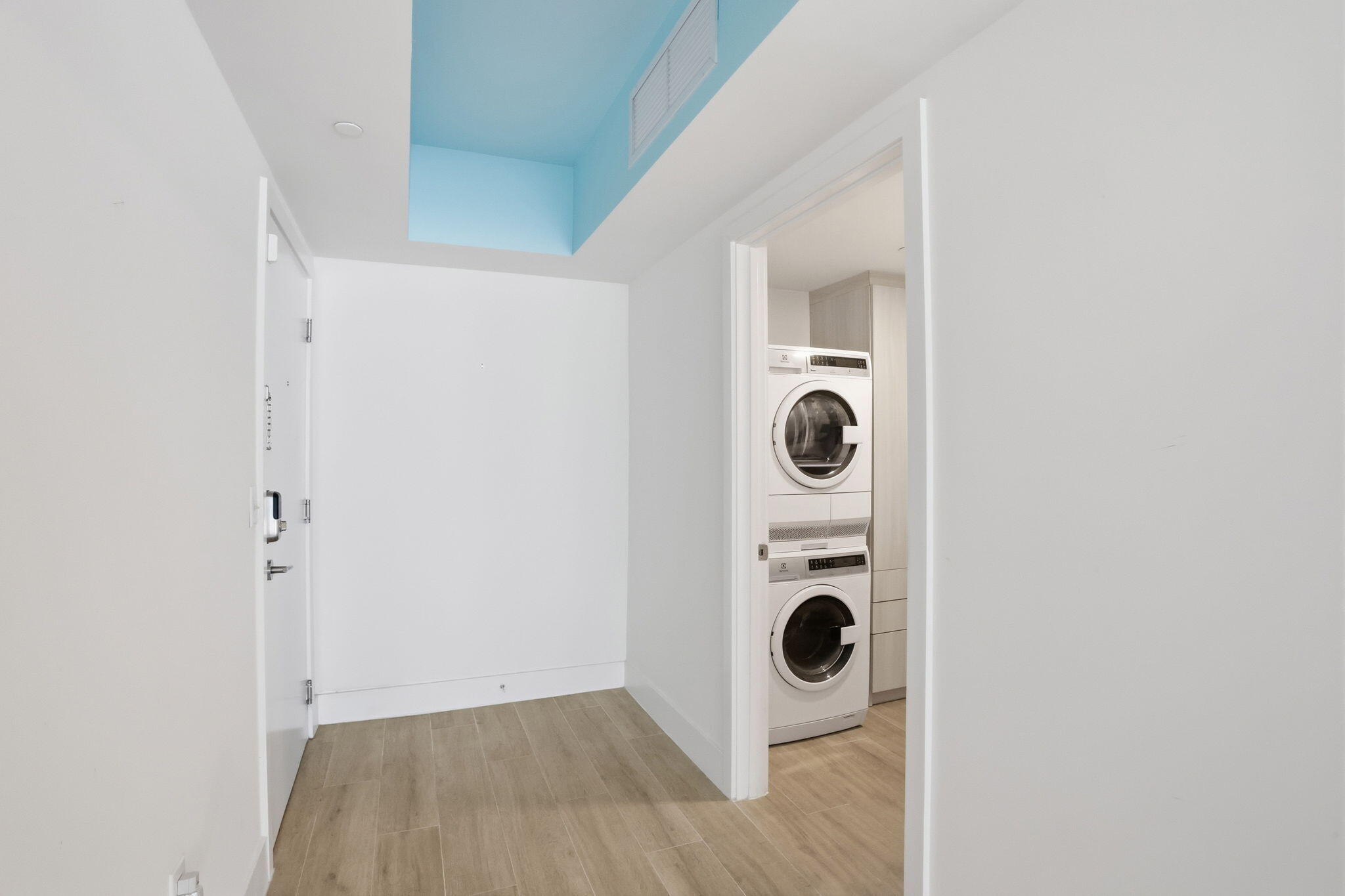 111 SE 1st Avenue 420