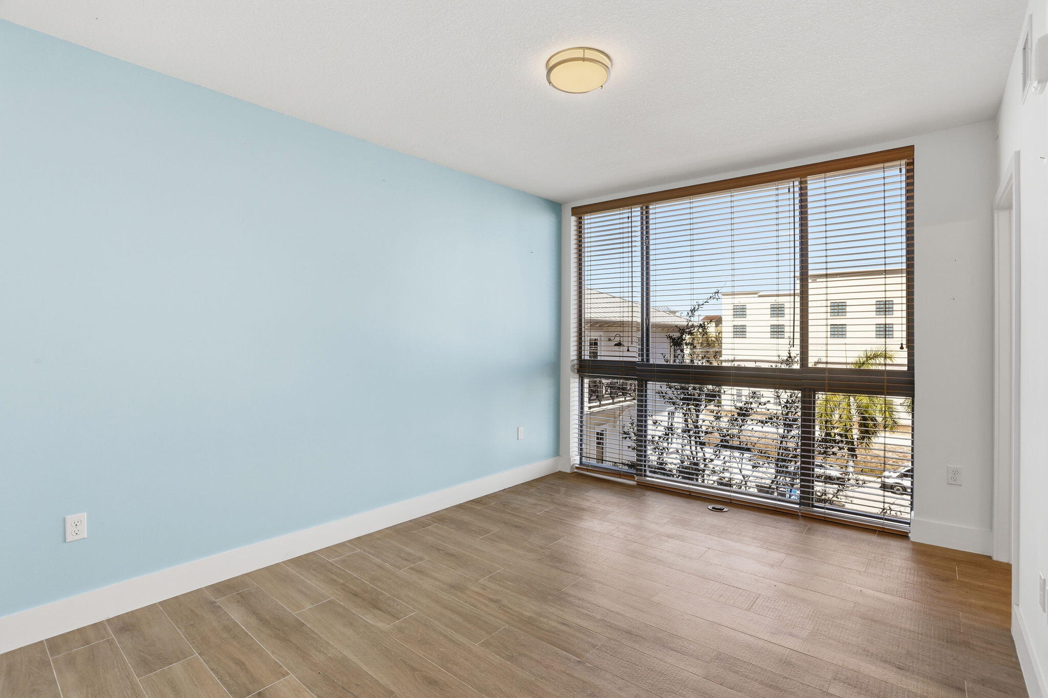 111 SE 1st Avenue 420