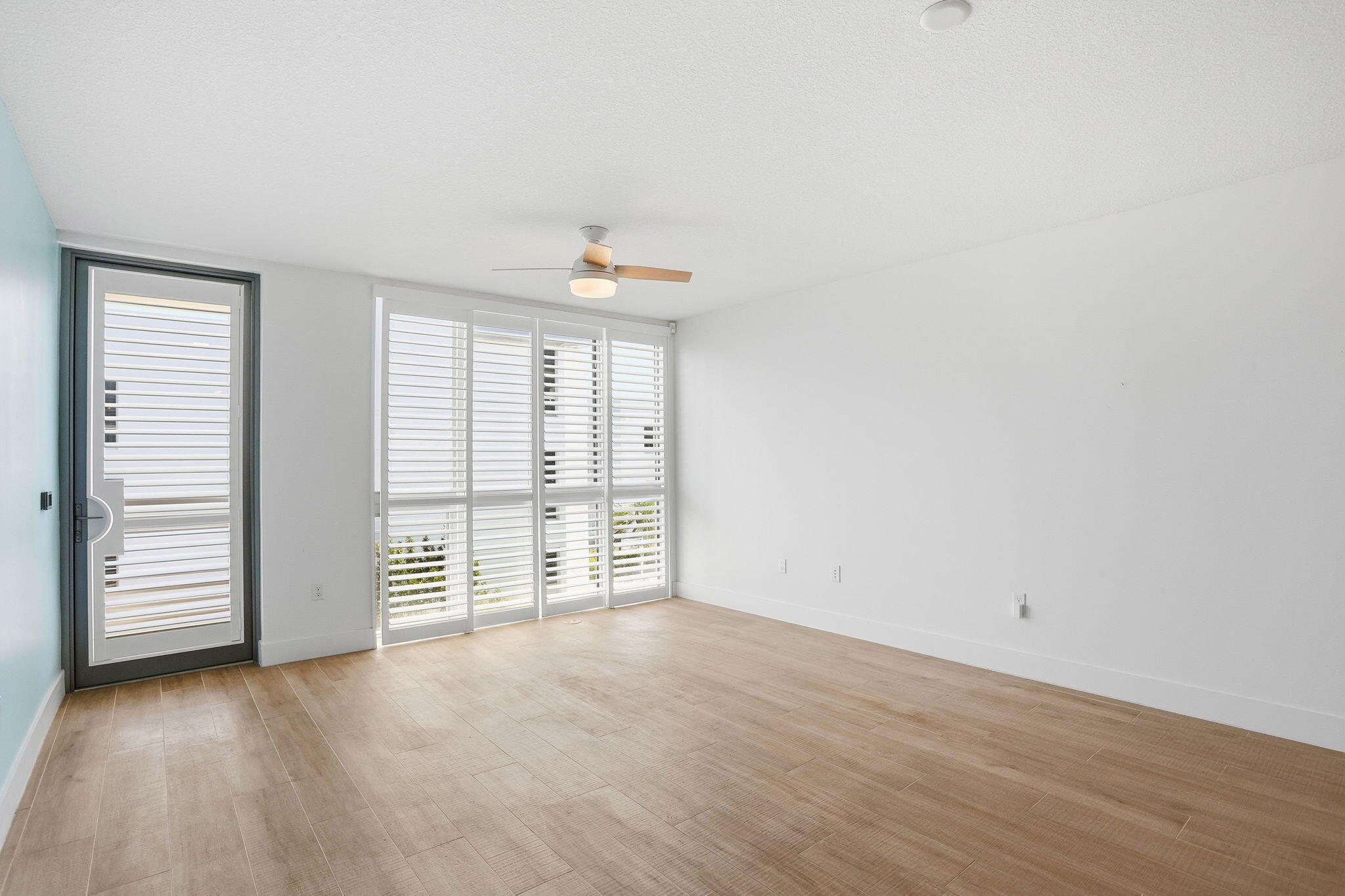 111 SE 1st Avenue 420