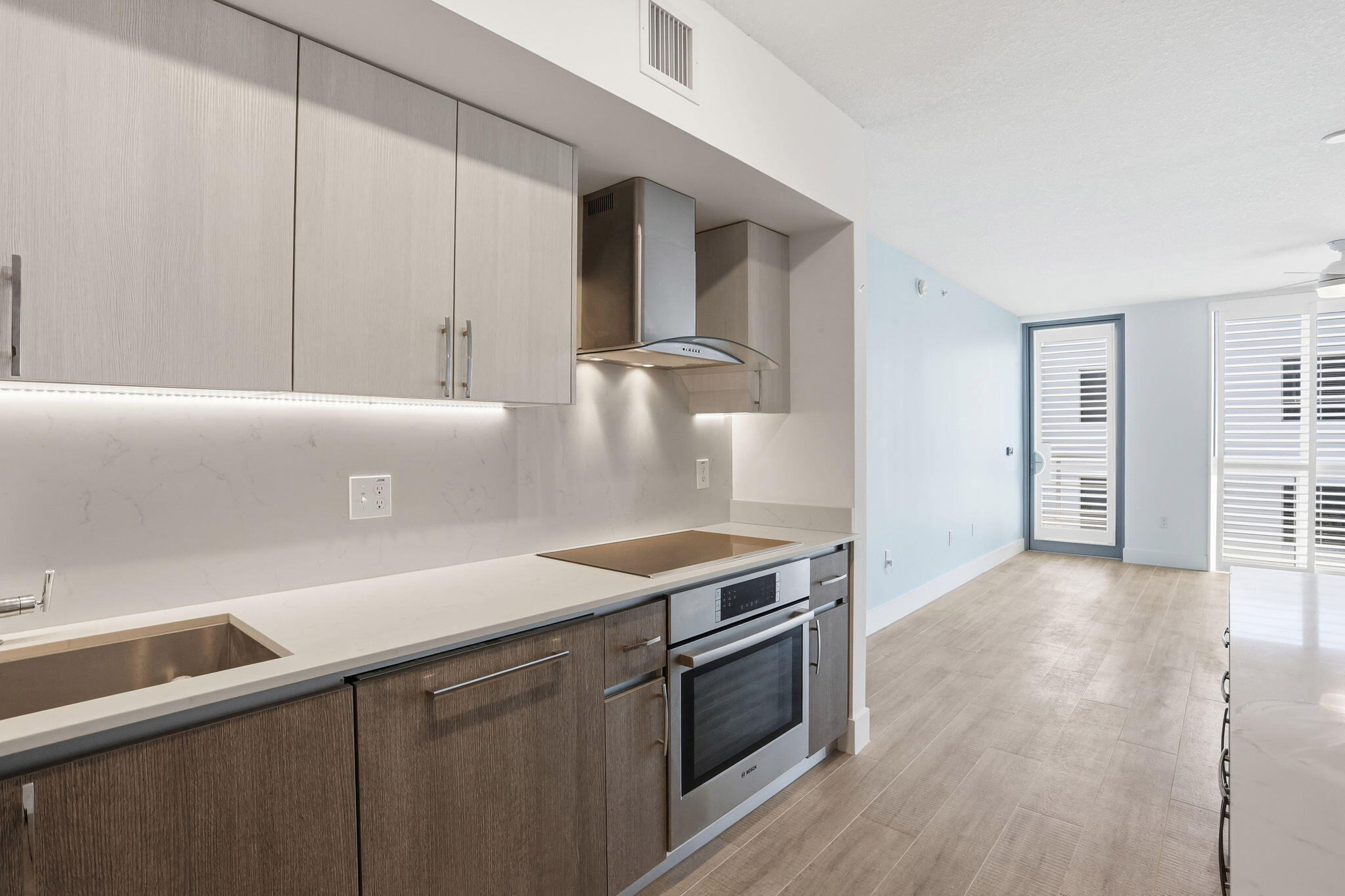 111 SE 1st Avenue 420