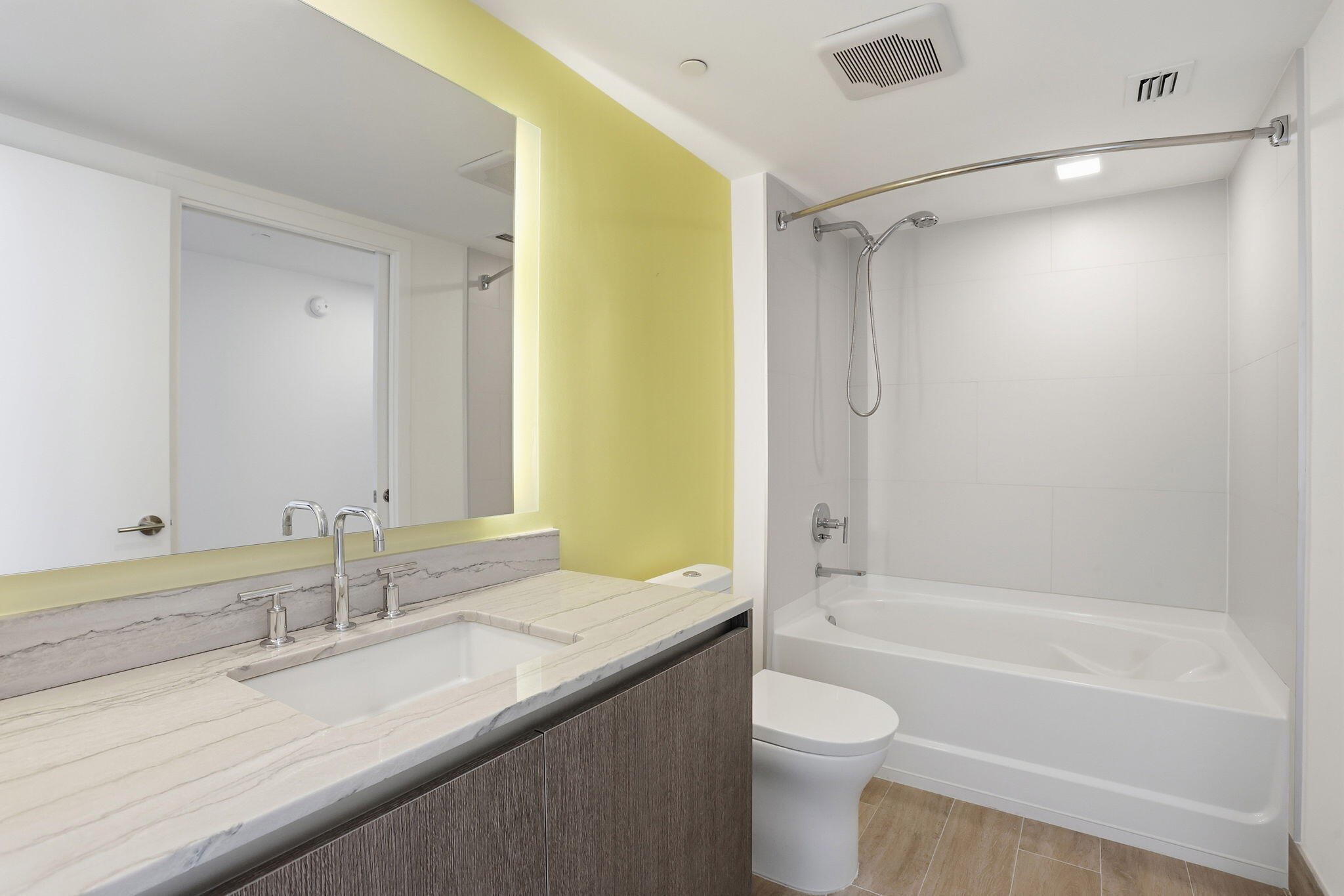 111 SE 1st Avenue 420