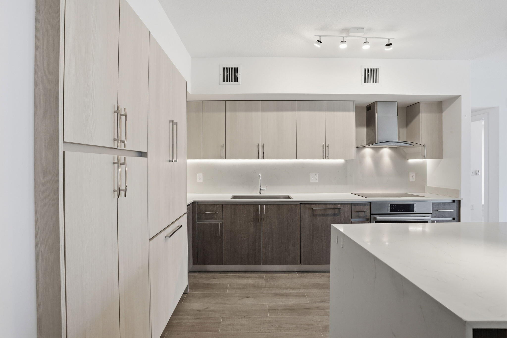 111 SE 1st Avenue 420