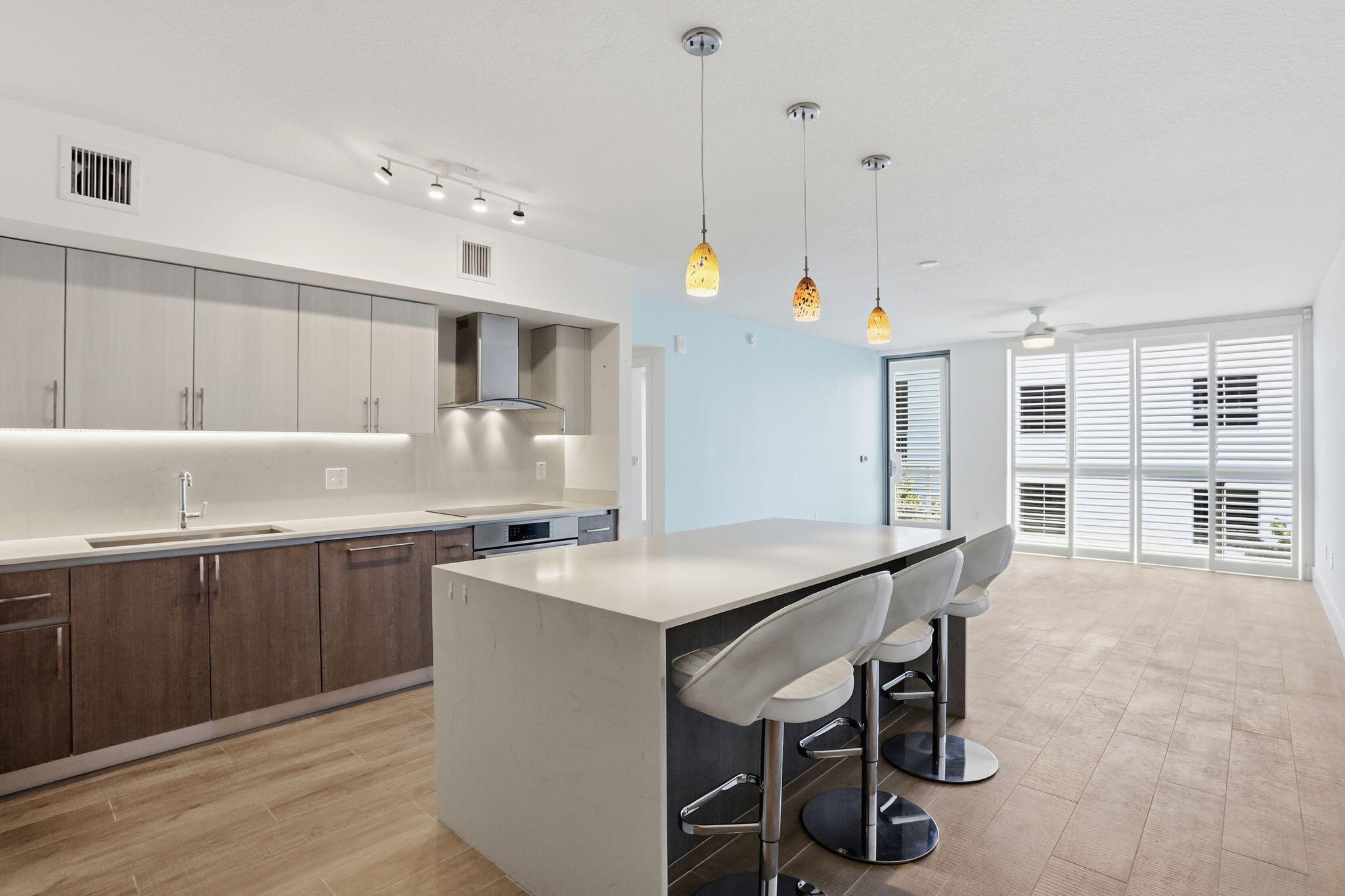 111 SE 1st Avenue 420