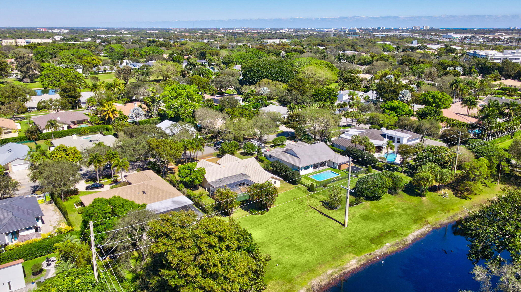 2910 Banyan Boulevard Circle NW