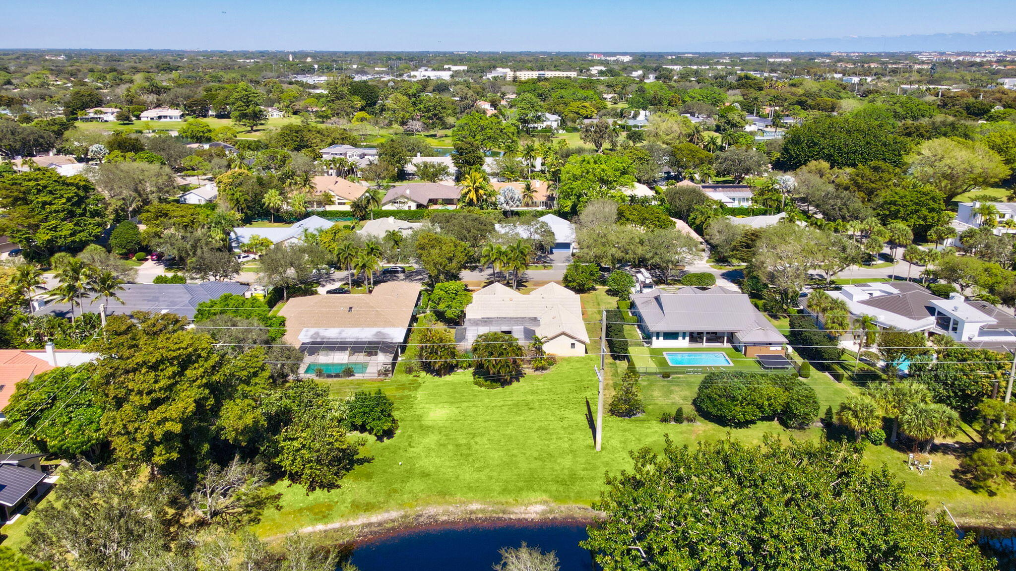 2910 Banyan Boulevard Circle NW