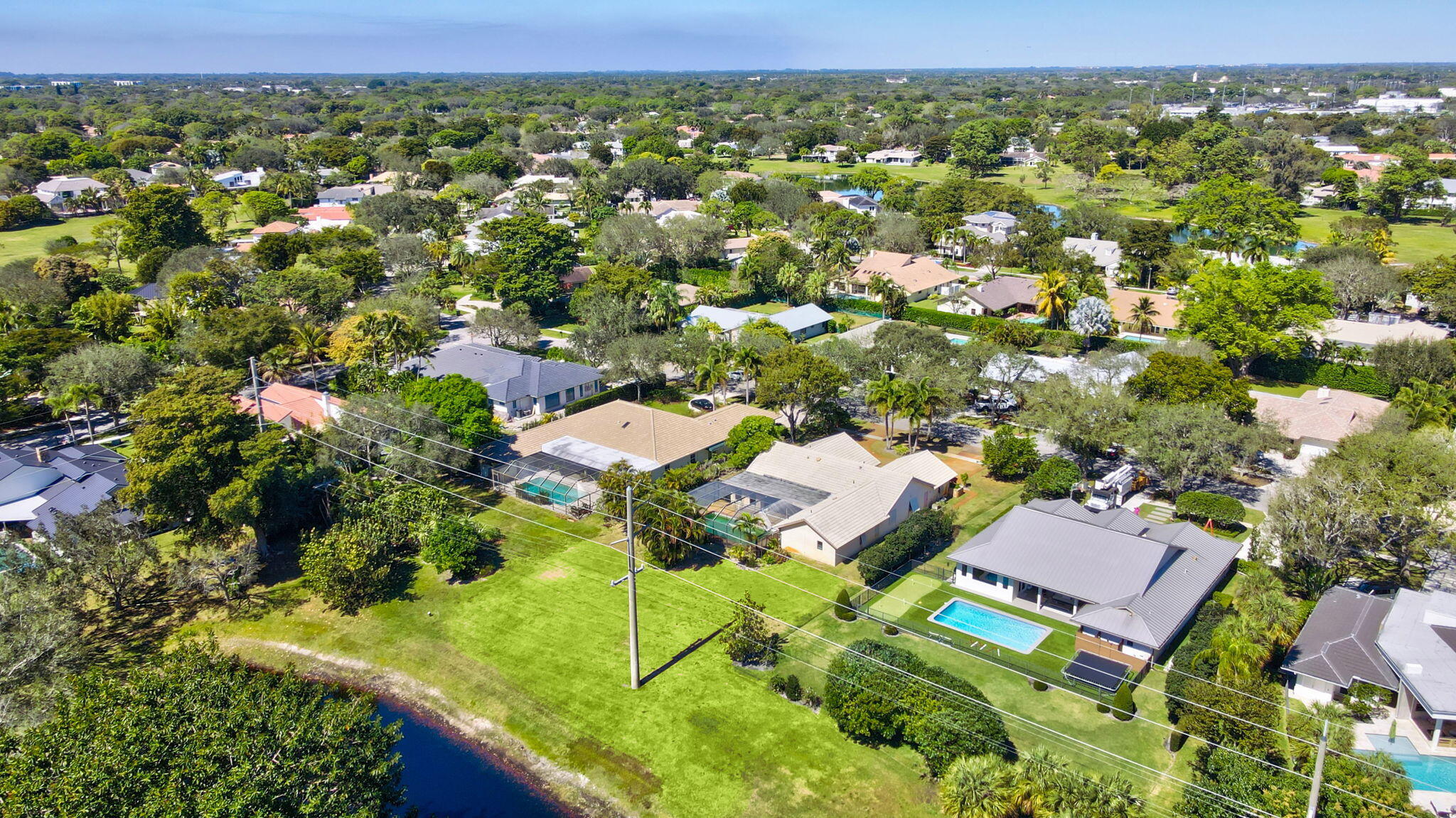 2910 Banyan Boulevard Circle NW