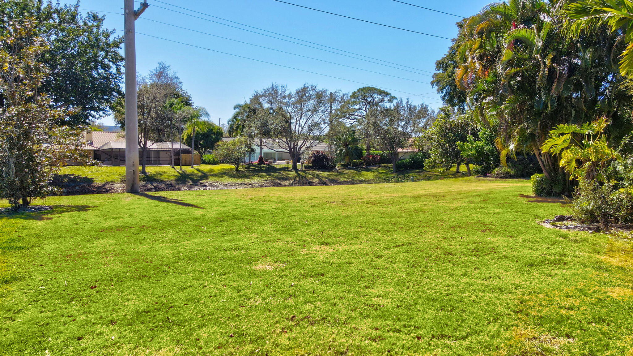 2910 Banyan Boulevard Circle NW