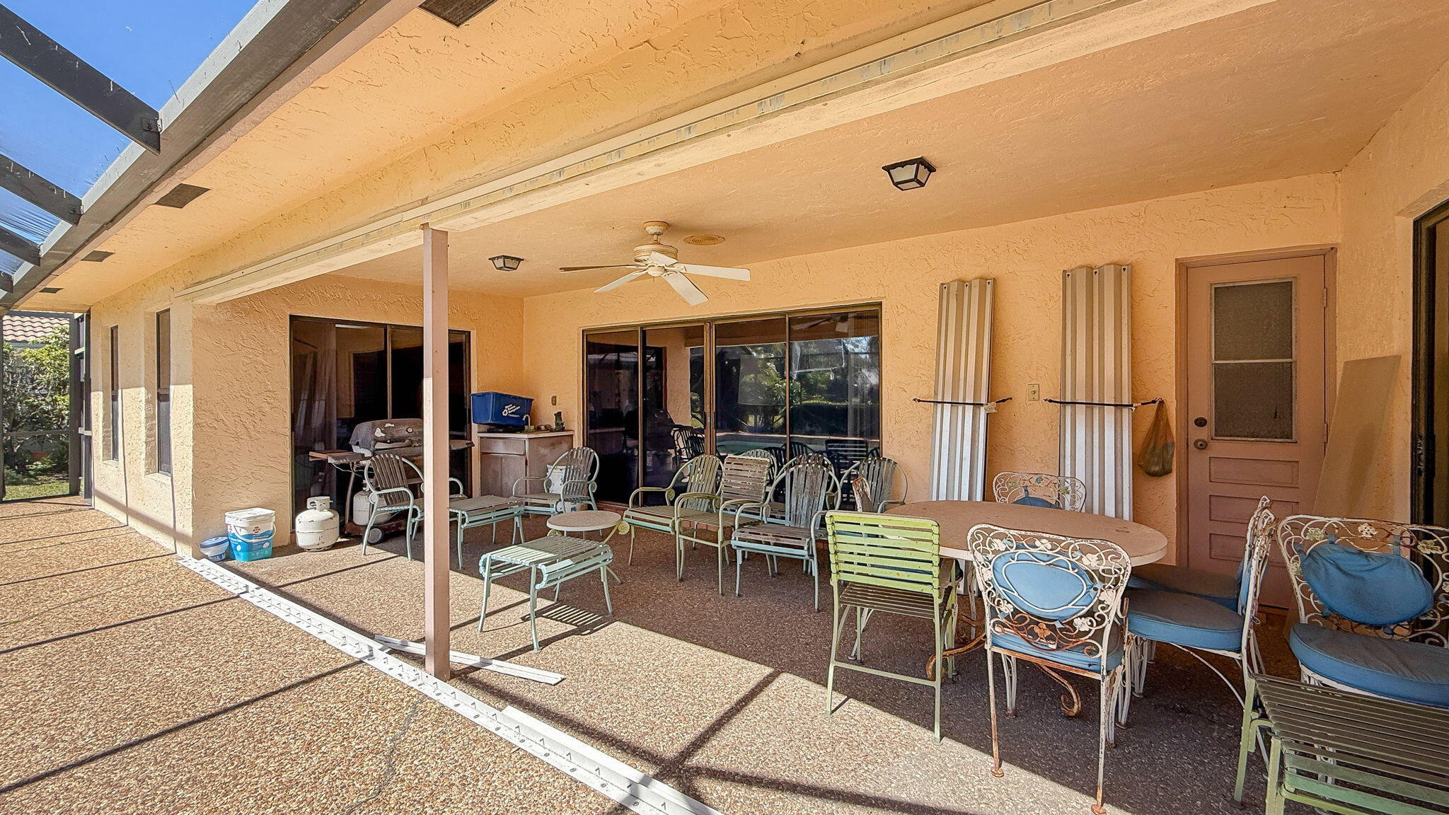 2910 Banyan Boulevard Circle NW