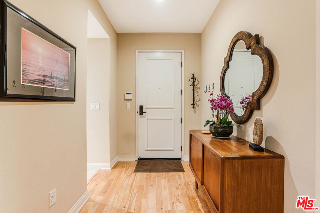 5625 W Crescent Parkway 205