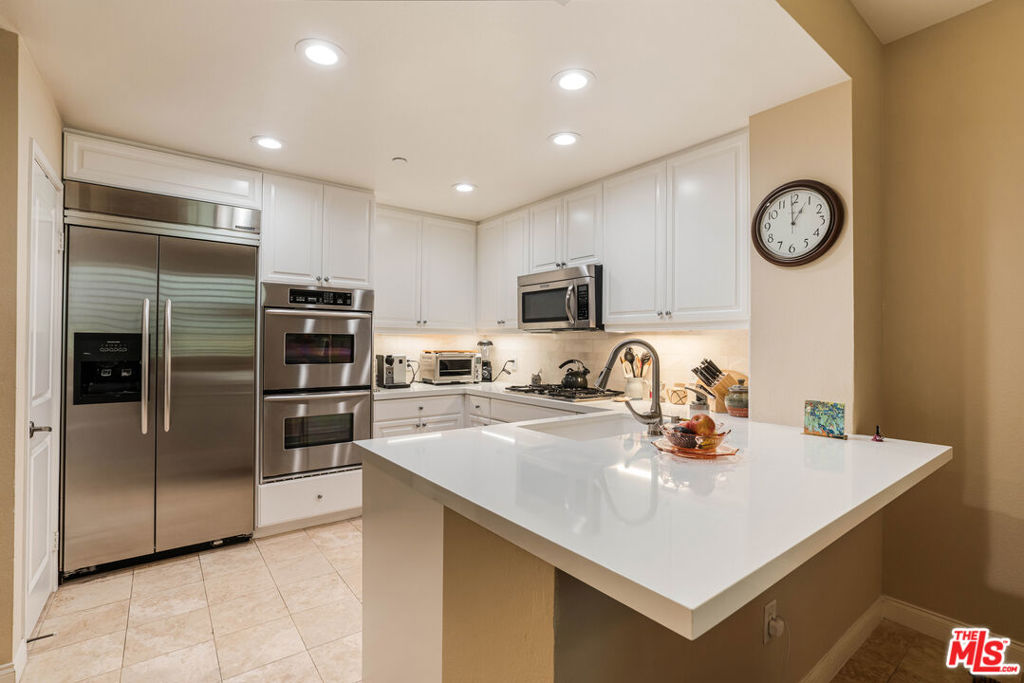 5625 W Crescent Parkway 205