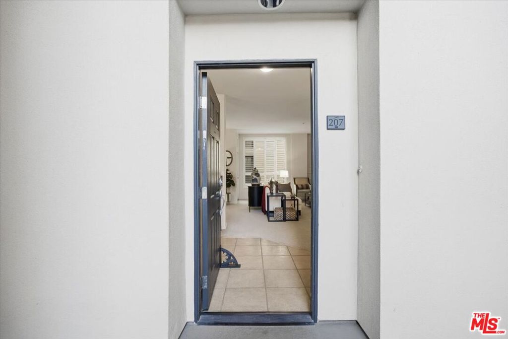 13044 Pacific Promenade 207