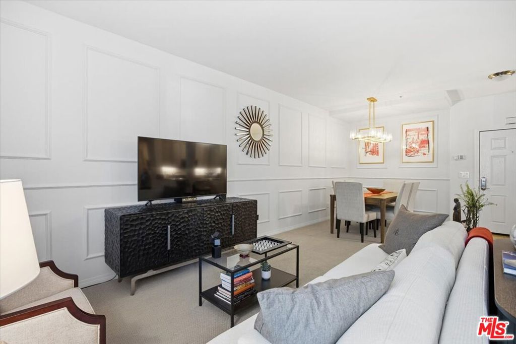 13044 Pacific Promenade 207