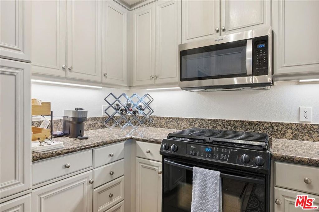 13044 Pacific Promenade 207