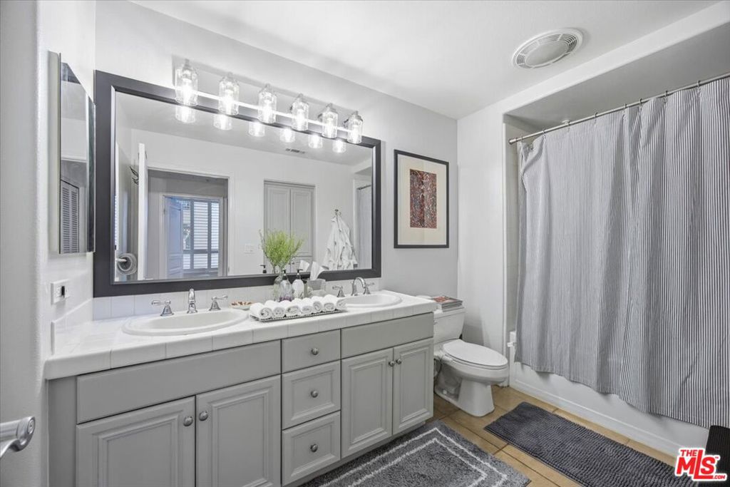 13044 Pacific Promenade 207