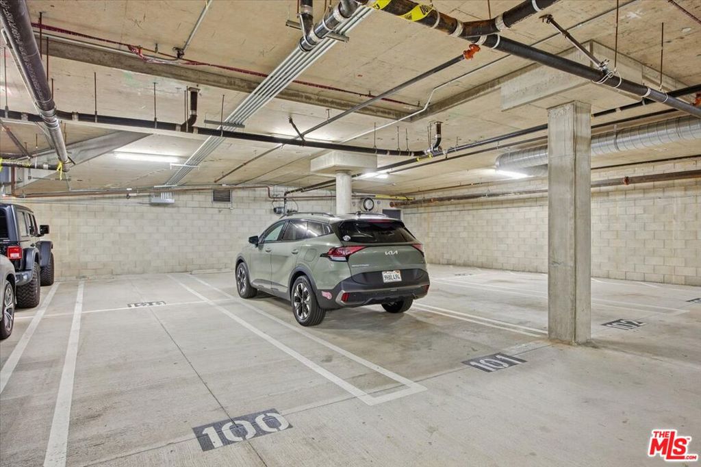 13044 Pacific Promenade 207