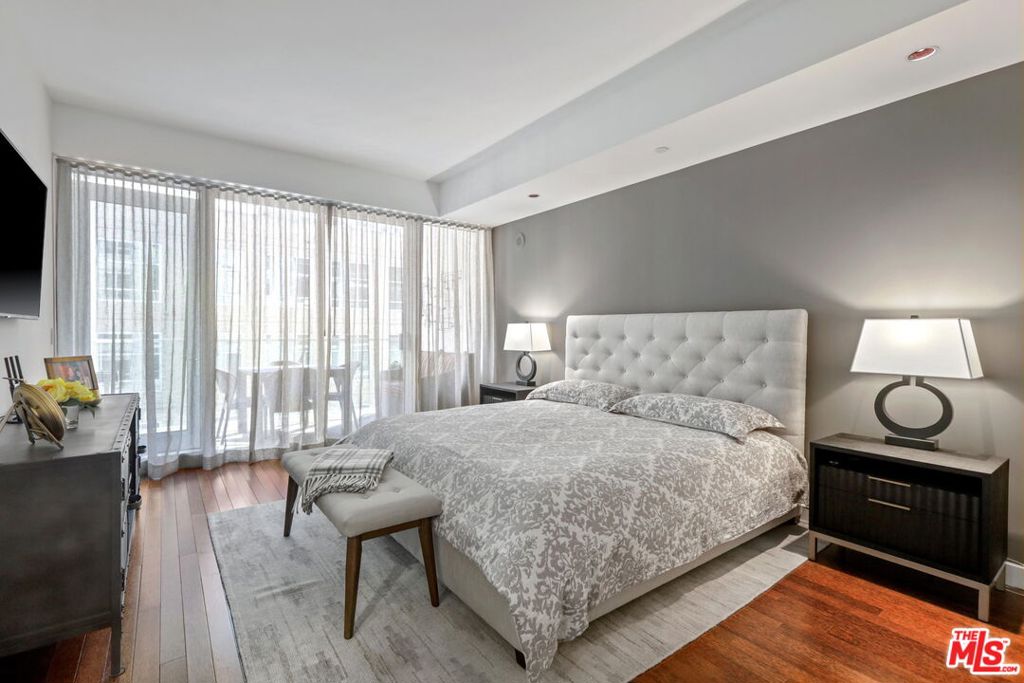 6250 Hollywood Boulevard 5J