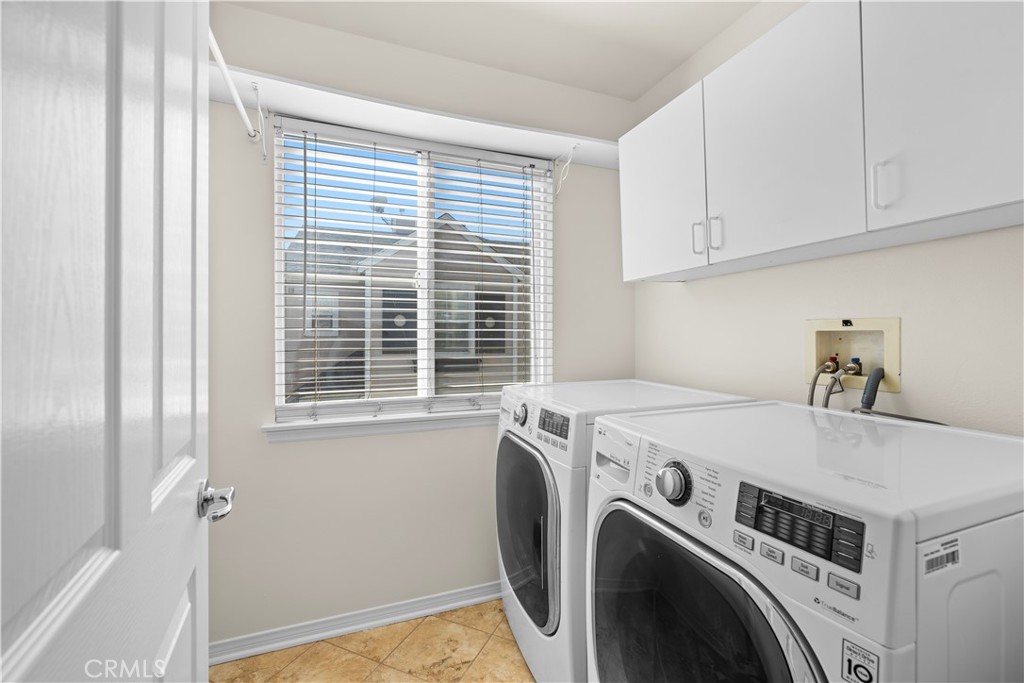 1800 S Pacific Coast 25