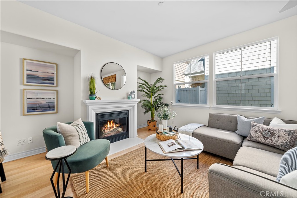 1800 S Pacific Coast 25