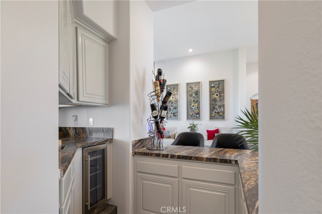 38217 Grand Oaks Avenue