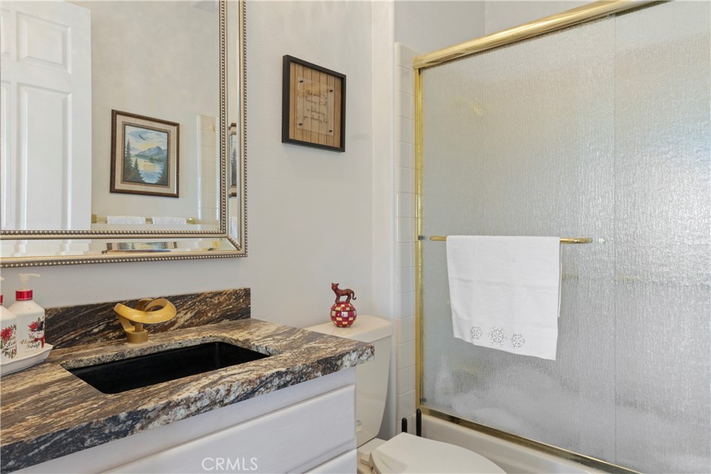 38217 Grand Oaks Avenue