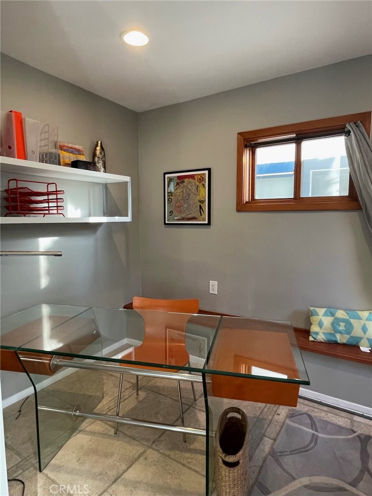 727 Manhattan Avenue