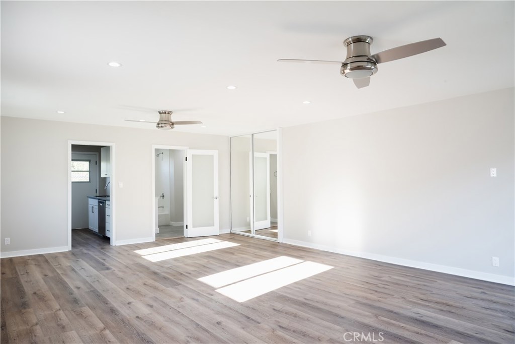 325 Culver Blvd
