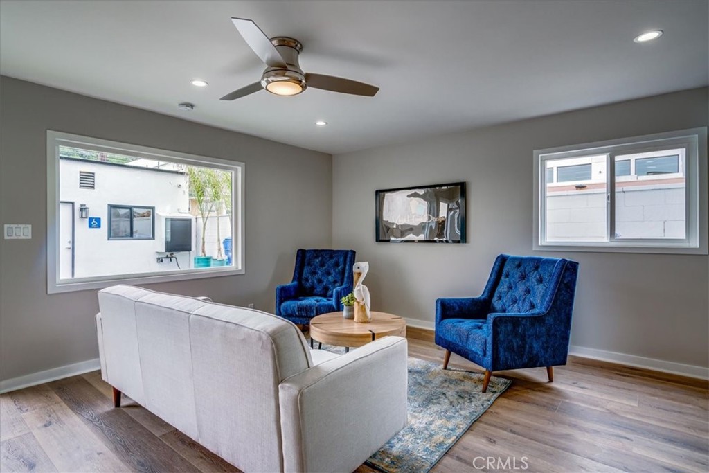 323 Culver Boulevard